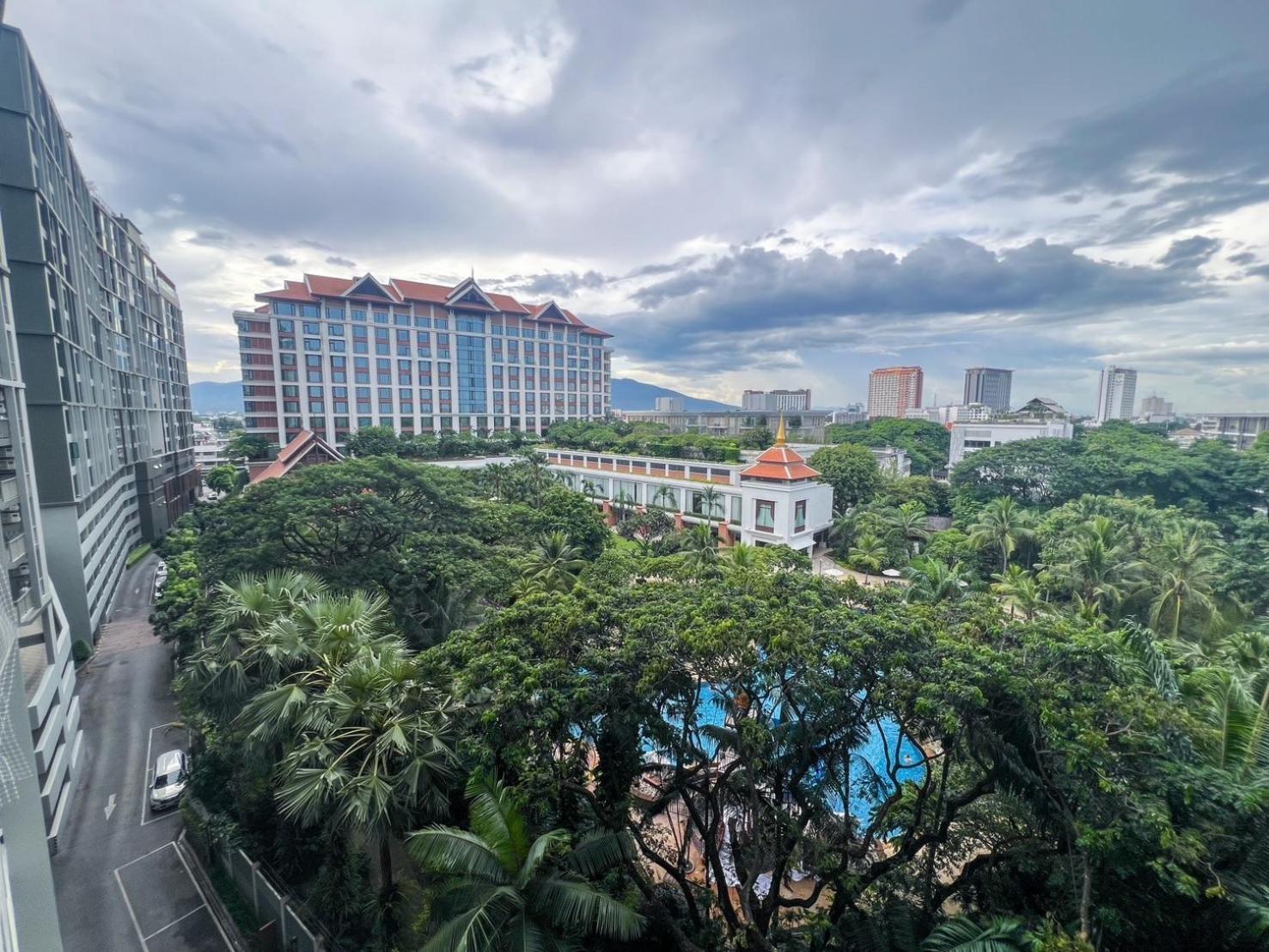 The Astra Luxury Condo In Town チエンマイ エクステリア 写真