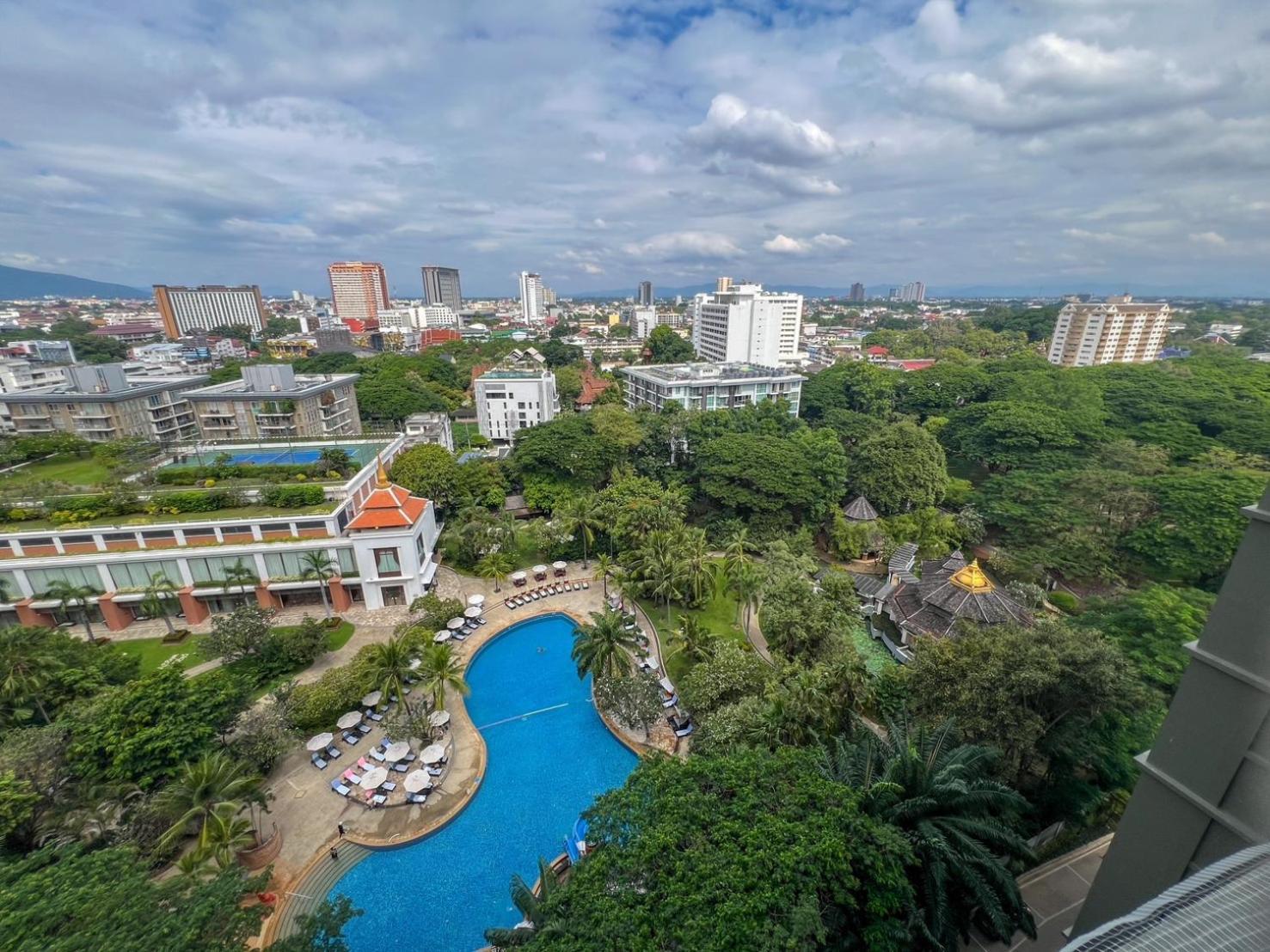 The Astra Luxury Condo In Town チエンマイ エクステリア 写真