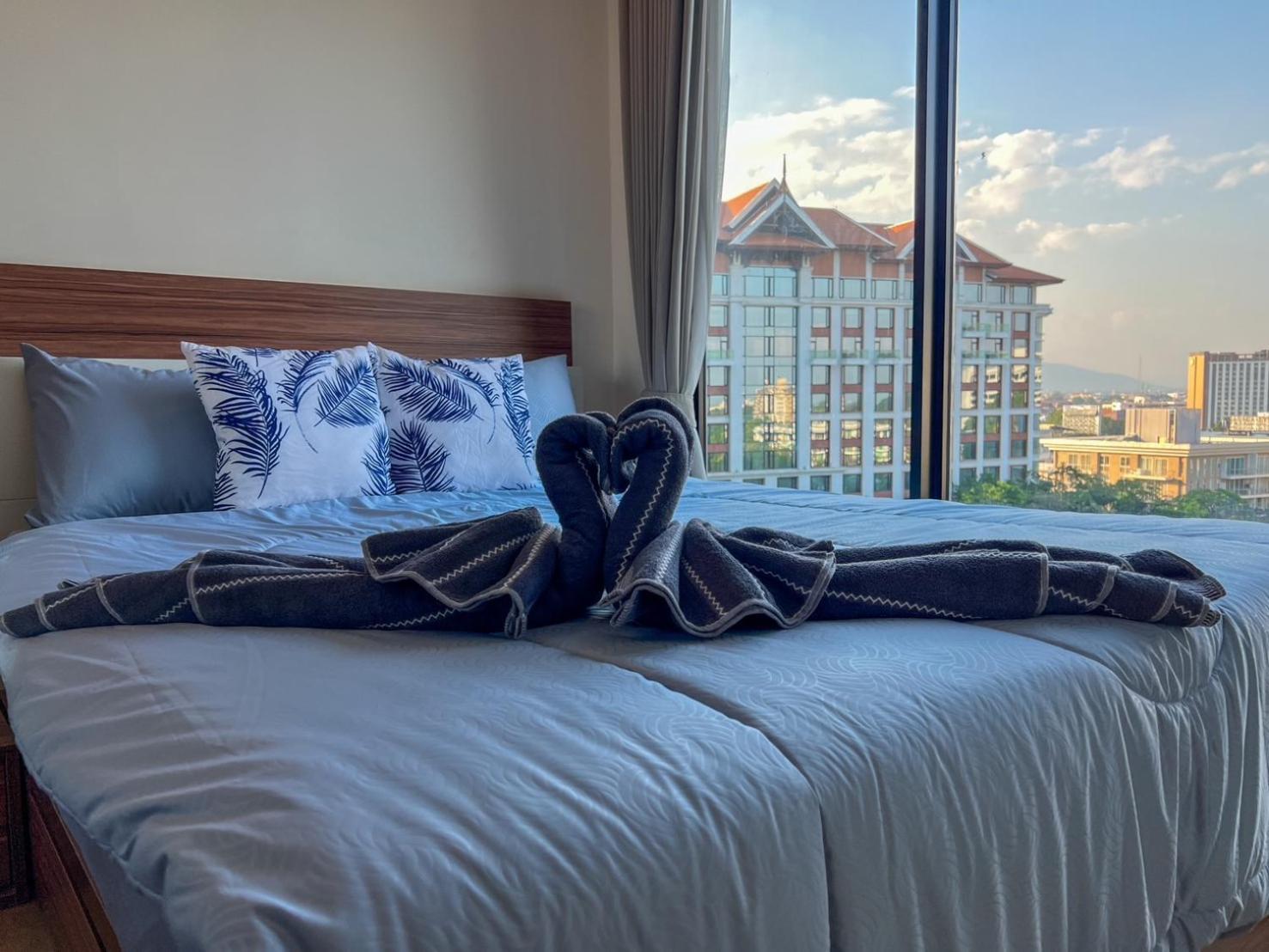 The Astra Luxury Condo In Town チエンマイ エクステリア 写真